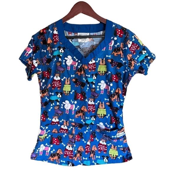 Uniform Advantage short sleeved v-neck scrub top in blue with dog print size XS - Picture 1 of 9